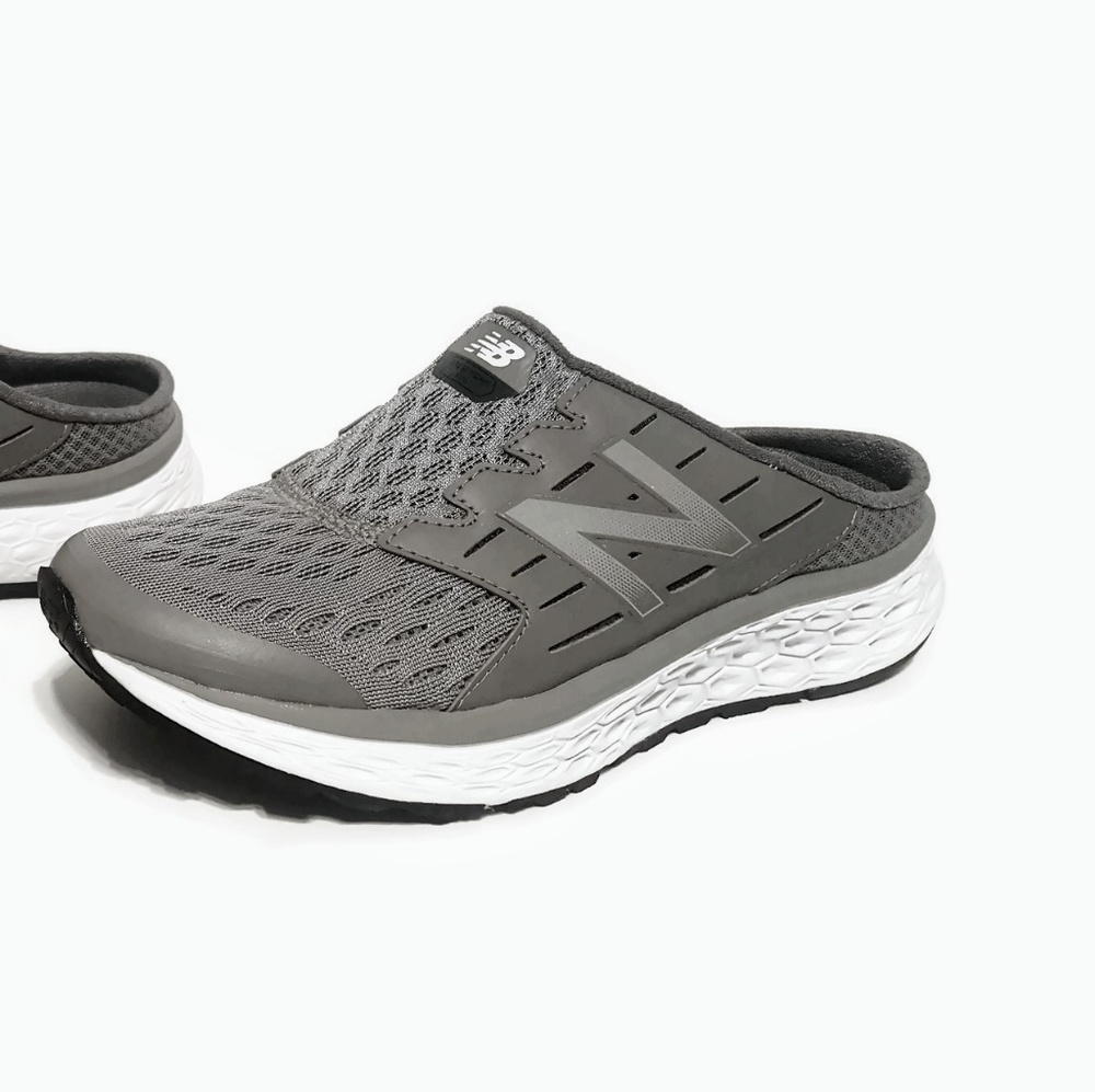 New balance 900v1 Womens Sport Slip On sz 7.5